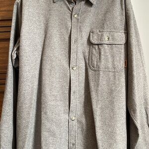 Legendary Whitetails Men's Heather Gray Casual Shirt